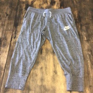 Nike capris